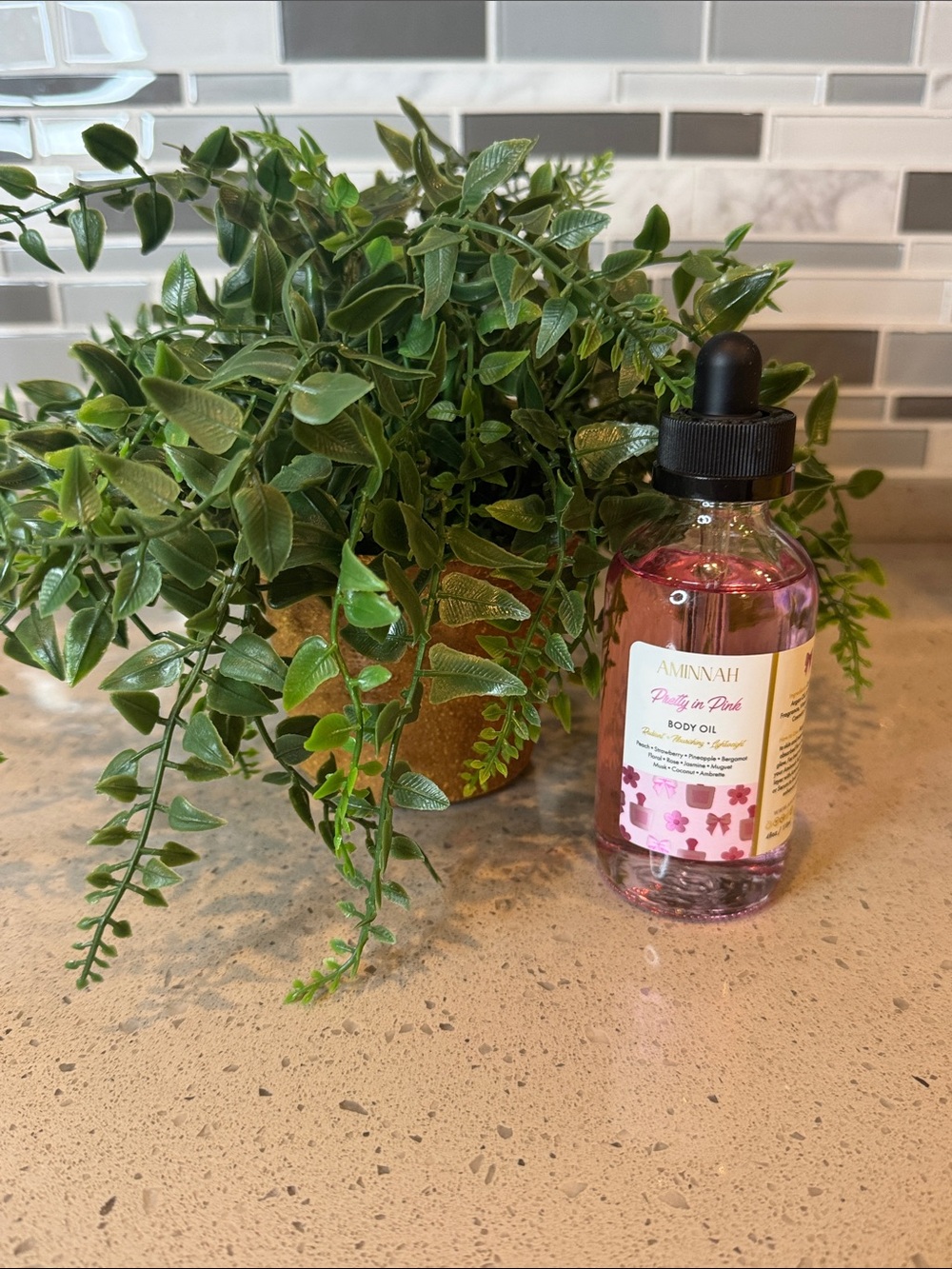 LIMITED EDITION PRETTY IN PINK BODY OIL